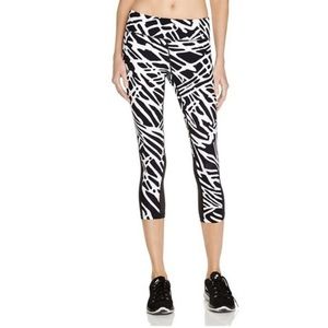 Nike Power Dri-Fit 3/4 Capri Leggings Animal Print Zebra